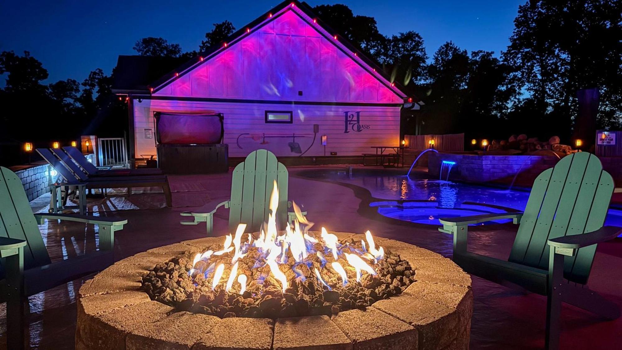 Villa H2Oasis Incredible Pool Retreat With Mountains Views! Sevierville Exterior foto